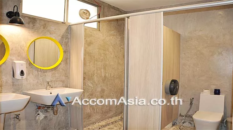 9  Office Space For Rent in Silom ,Bangkok BTS Sala Daeng at Teo Hong Silom AA12612
